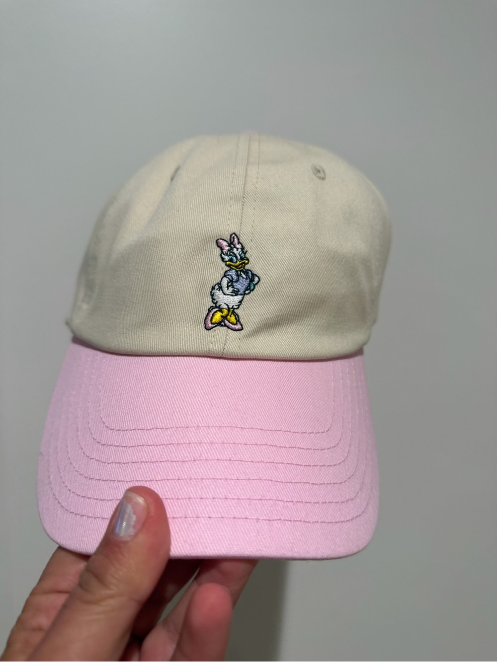 Disney Daisy Duck Pink & Cream Tote Bag and Cap Set - Picture 2 of 5